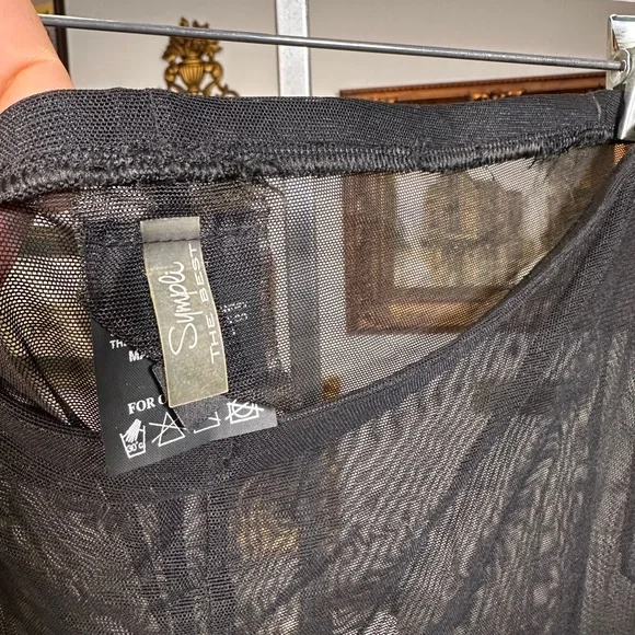 NWT Sympli Black Mesh Barely Legging LONG Size
14 Sheer Layering Made in Canada - Picture 7 of 11